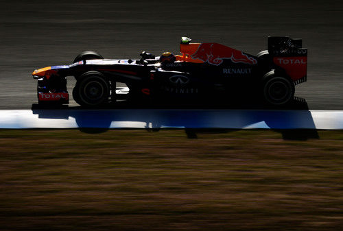 El RB9 avanza con Mark Webber en el 'cockpit'