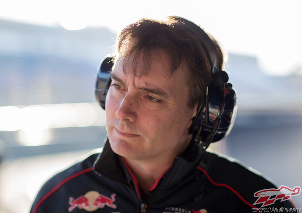 James Key se estrena en Toro Rosso