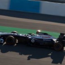 Últimas vueltas de Pastor Maldonado con el FW34