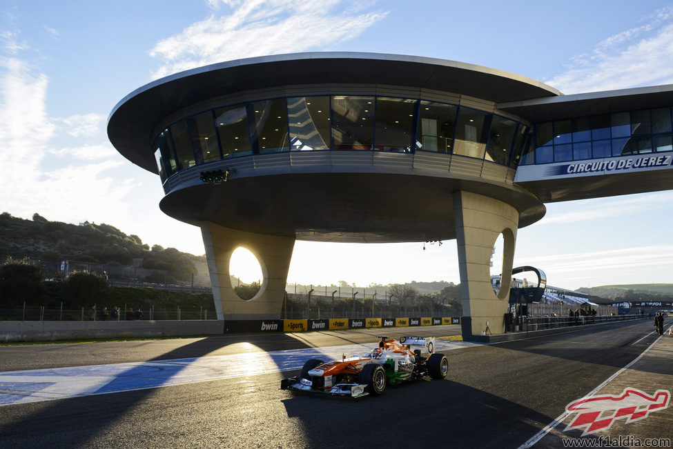 El 'ovni' de Jerez al paso de Paul di Resta