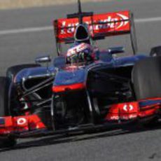 Jenson Button rueda en la pista de Jerez