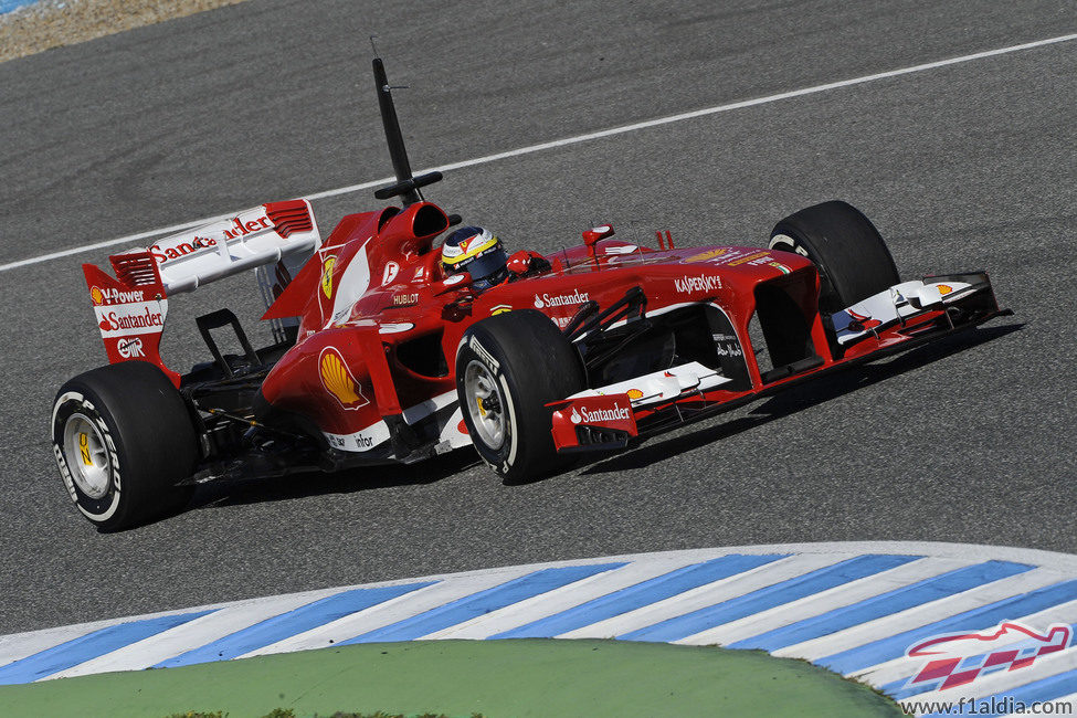 Pedro de la Rosa con Ferrari en Jerez