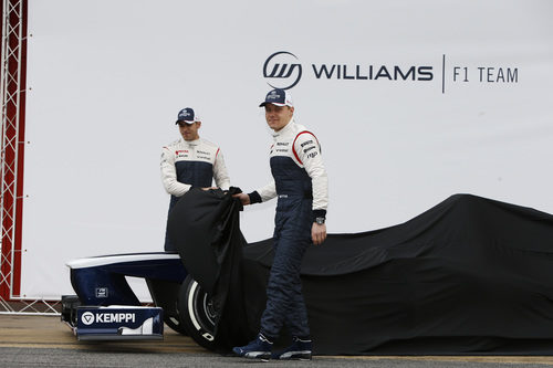 Pastor Maldonado y Valtteri Bottas destapan el FW35