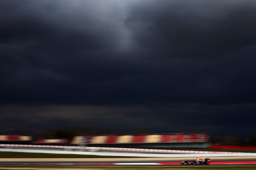 Sebastian Vettel rodando con Red Bull en Barcelona