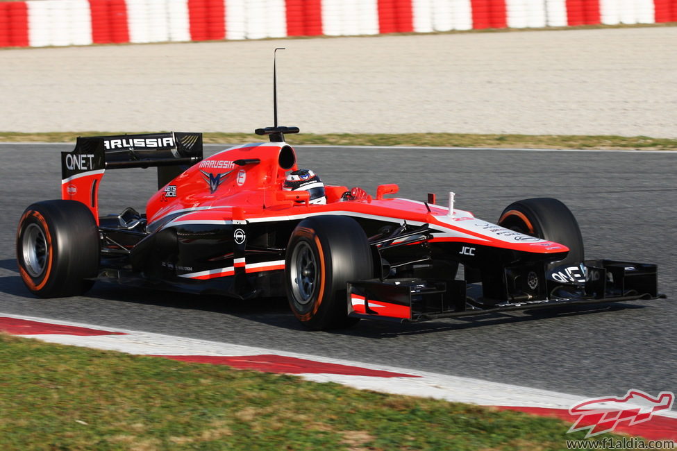 Max Chilton rueda con el Marussia MR02