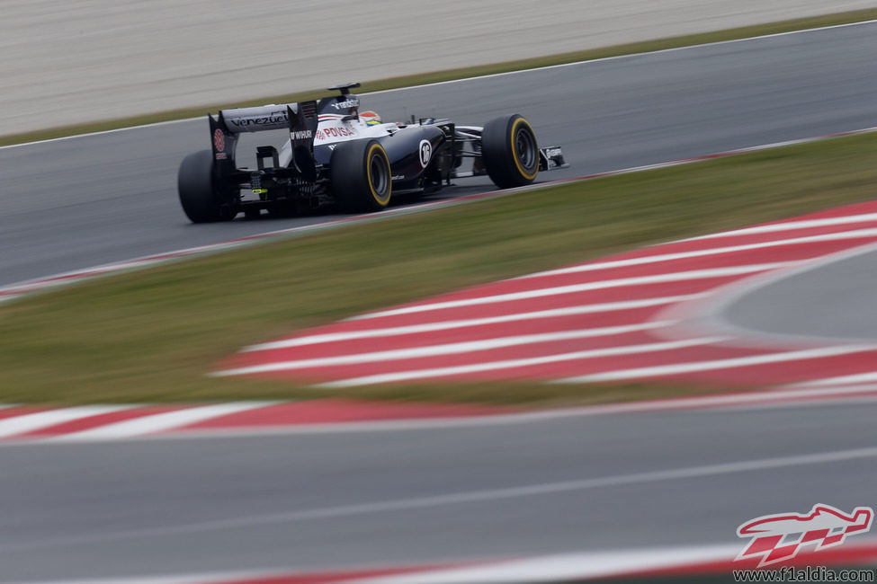 A toda mecha por el Circuit con el FW35