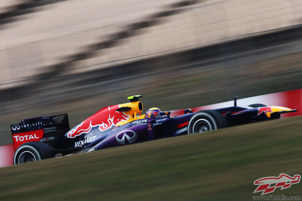 Mark Webber rompe el viento en Barcelona