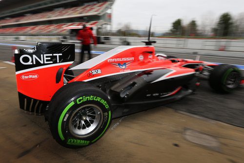 Max Chilton a pista con intermedios