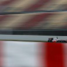 Jenson Button rueda en la pista de Montmeló