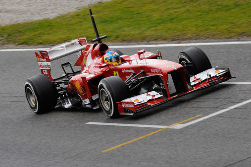La pista se secó y Fernando Alonso pudo rodar con slicks