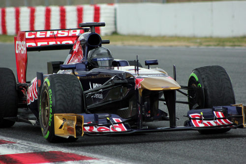 Daniel Ricciardo realiza pruebas con el casco