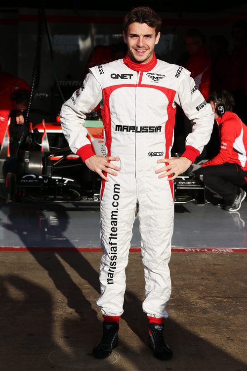 Jules Bianchi vestido con los colores de Marussia en Barcelona