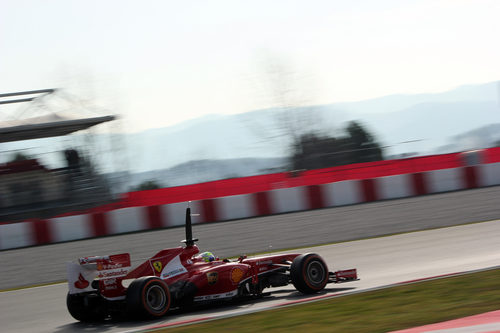 Felipe Massa probó un nuevo alerón trasero