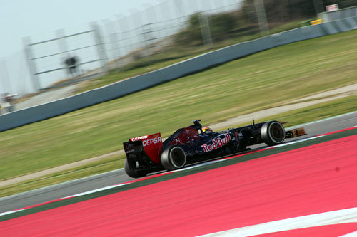 El STR8 de Jean-Eric Vergne rueda bajo el sol de Montmeló