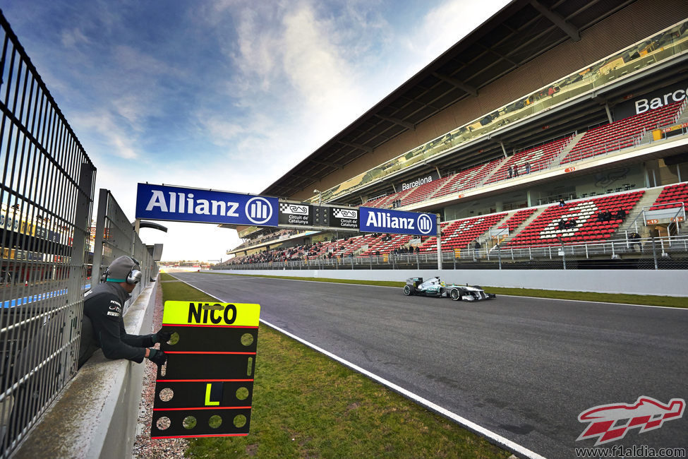 Nico Rosberg voló en el último día de test en el Circuit de Catalunya