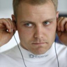 Valtteri Bottas se prepara para sus primeras vueltas a Albert Park