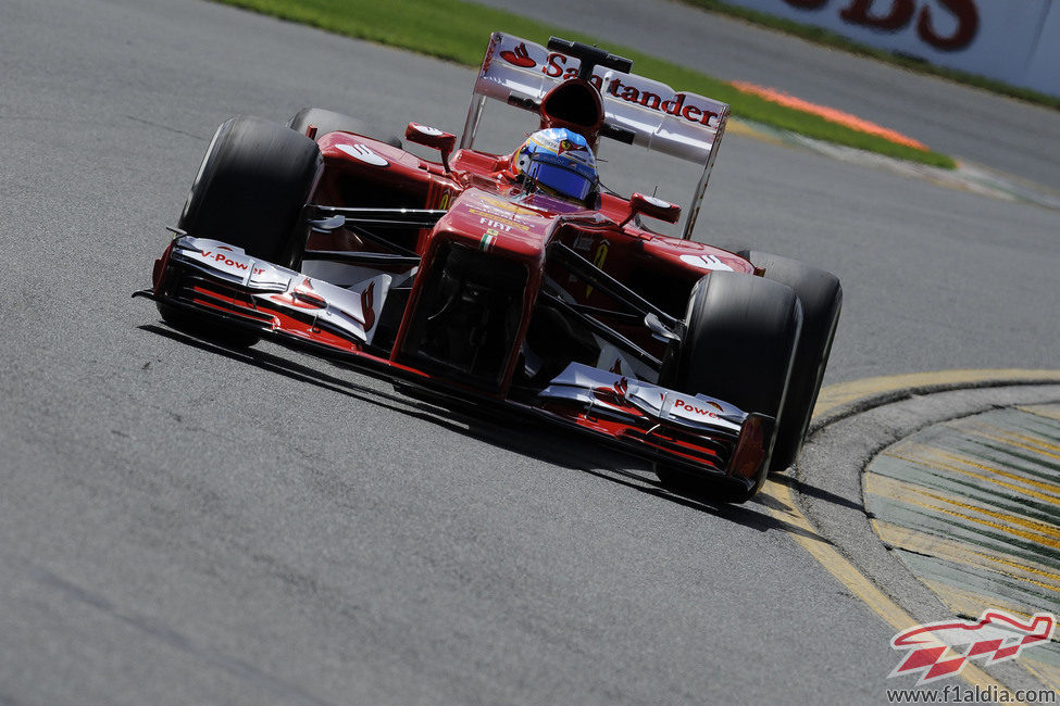 Fernando Alonso rodando en los libres