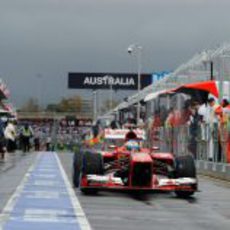 El F138 de Fernando Alonso en el pitlane