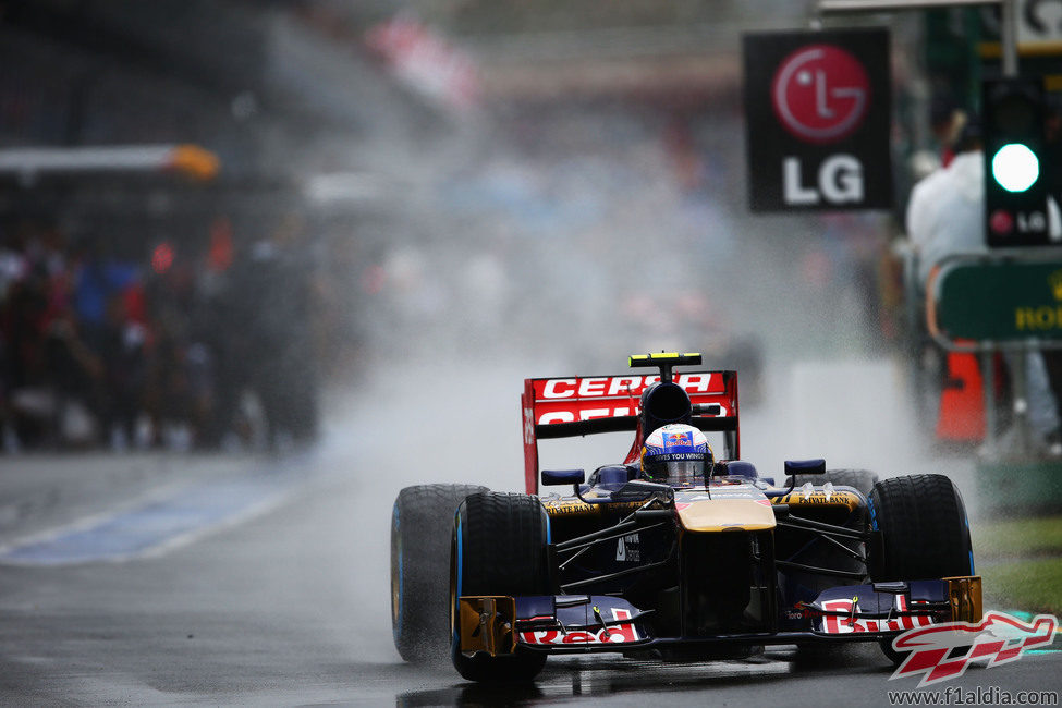 Jean-Eric Vergne rueda en el Gran Premio de Australia