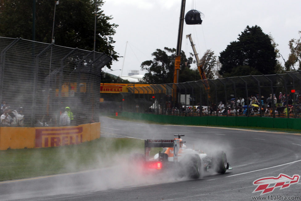 La trasera del coche de Paul di Resta