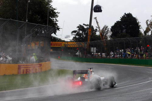 La trasera del coche de Paul di Resta