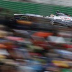 Pastor Maldonado con el FW35 en Australia