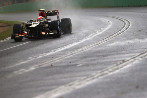 Romain Grosjean con el Lotus E21