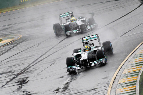 Lewis Hamilton y Nico Rosberg en la Q1 de Australia