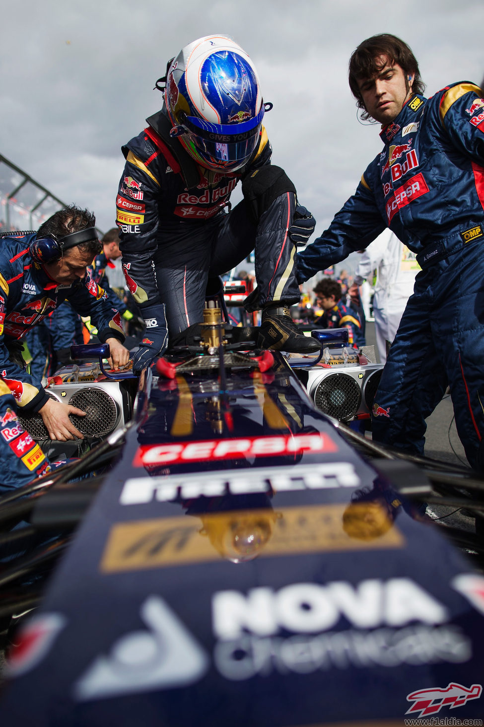 Daniel Ricciardo instantes antes de la salida del GP de Australia