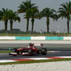 Felipe Massa tuvo buen ritmo en los libres de Malasia