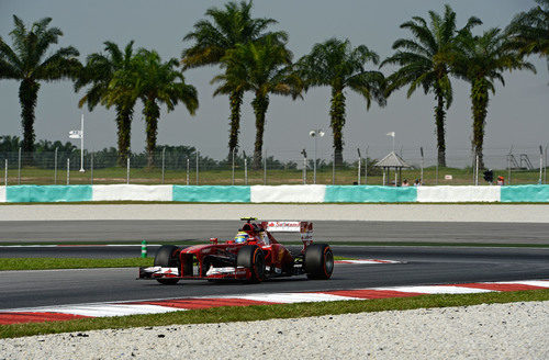 Felipe Massa tuvo buen ritmo en los libres de Malasia