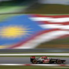 Romain Grosjean probó un nuevo alerón delantero en Sepang