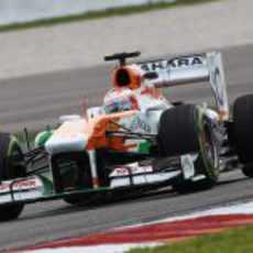 Paul di Resta estrena los intermedios en el trazado de Kuala Lumpur