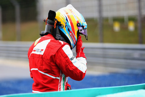 Fernando Alonso, al borde del llanto, en Sepang