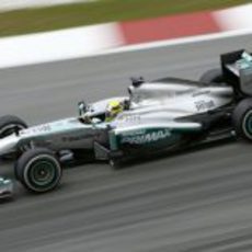 Nico Rosberg rueda en los Libres 3 del GP de Malasia 2013