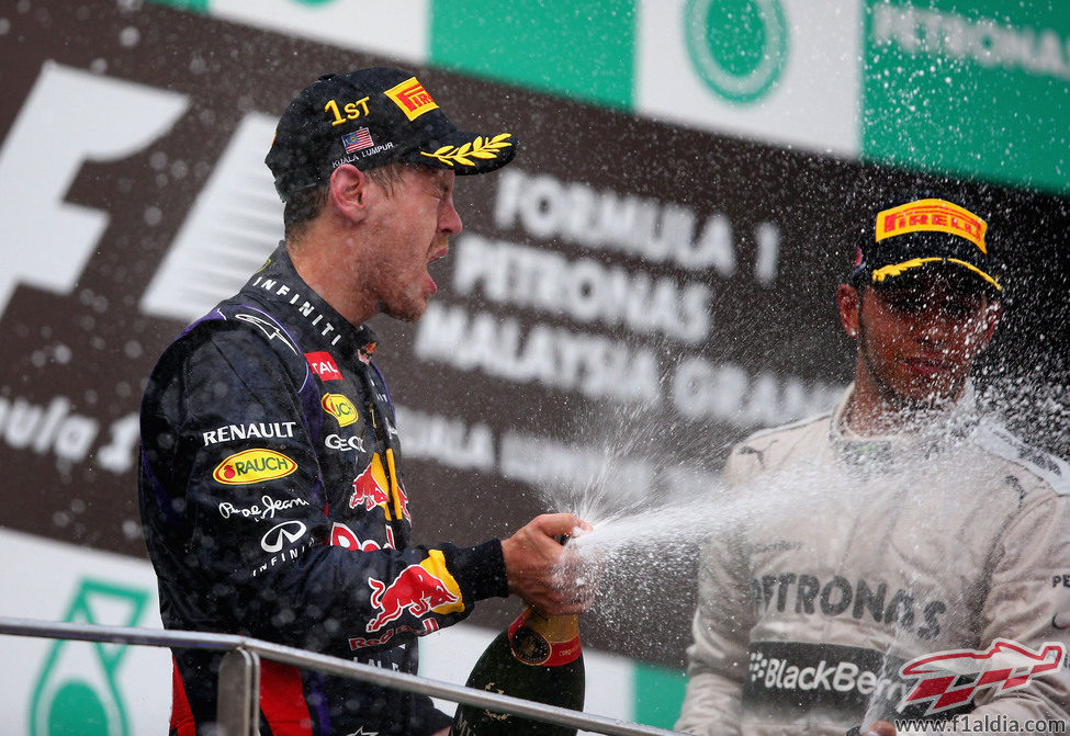 Lewis Hamilton y Sebastian Vettel en el podio