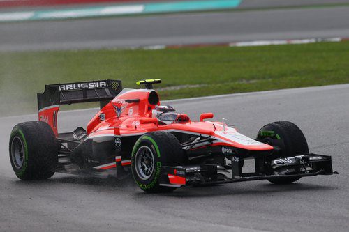 Max Chilton rueda con el Marussia MR02