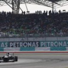 Valtteri Bottas rodando en Sepang