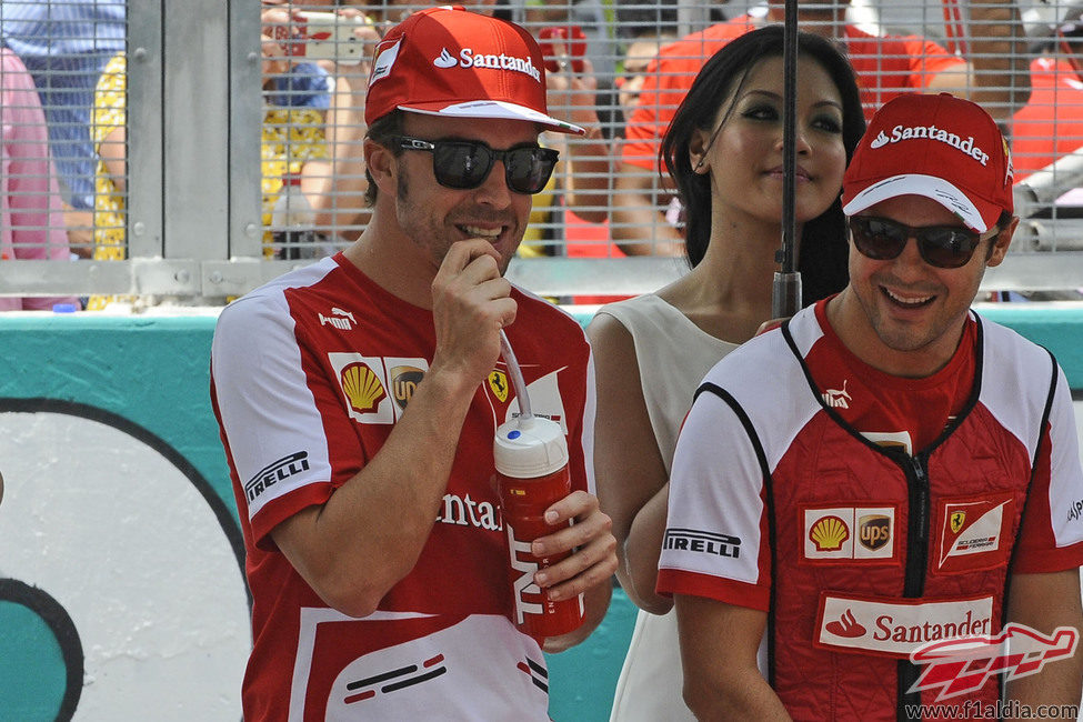 Buen rollo entre los hombres de Ferrari