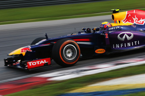 Mark Webber liderando el Gran Premio de Malasia