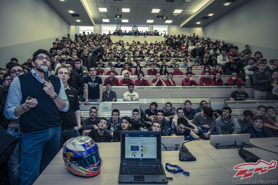 Fórmula 1 en las aulas universitarias