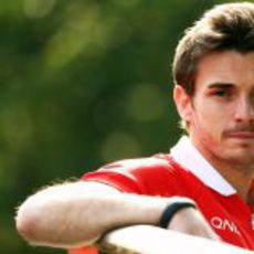 Jules Bianchi, pensativo en China