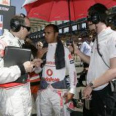 Hamilton en la parrilla