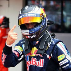 Vettel logra la pole