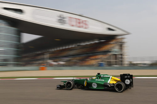 Giedo van der Garde maneja su CT03 con los compuestos blandos