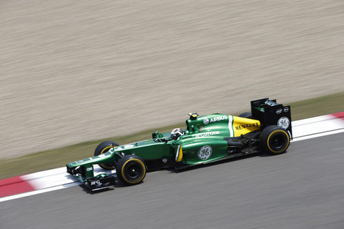 Giedo van der Garde maneja su CT03 en el trazado de Shanghái