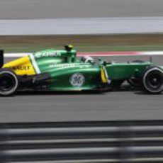 Giedo van der Garde a toda velocidad con su CT03