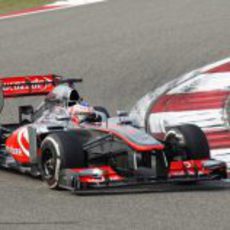 Jenson Button tuvo ritmo en Shanghái