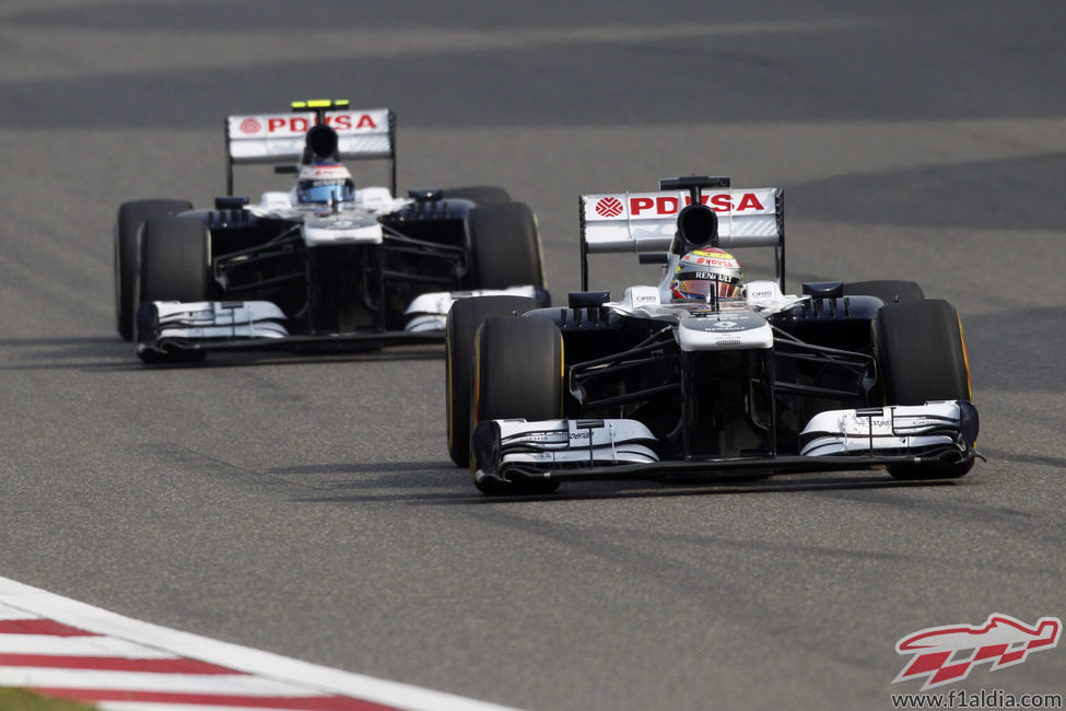 Maldonado y Bottas avanzan en Shanghái