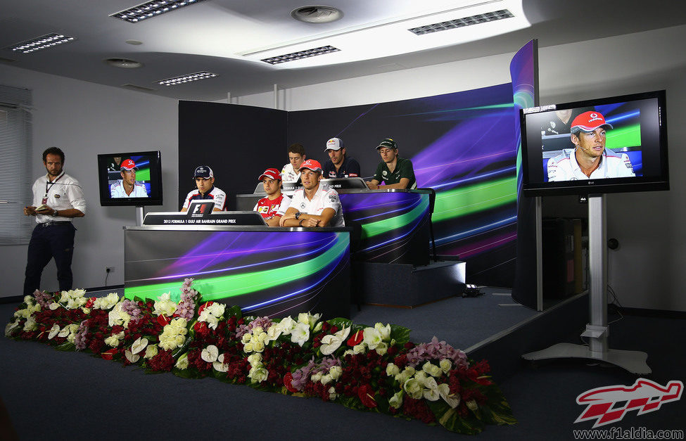 Rueda de prensa oficial de la FIA en el Gran Premio de Baréin